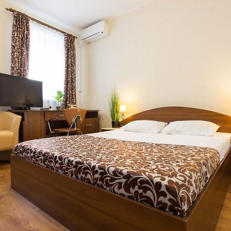Studio In The City Center - Kravtsova Lane 13B-6 Kharkiv Bagian luar foto