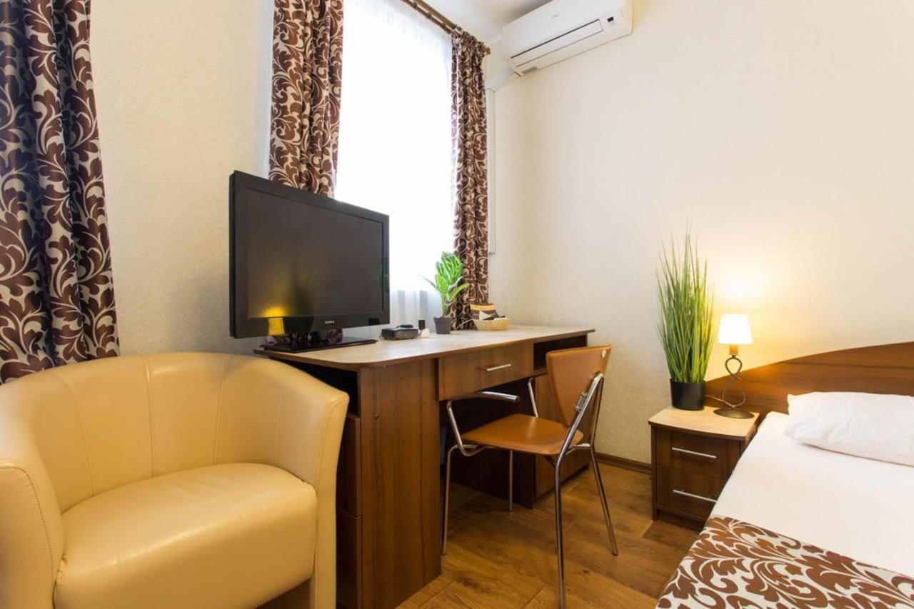 Studio In The City Center - Kravtsova Lane 13B-6 Kharkiv Bagian luar foto