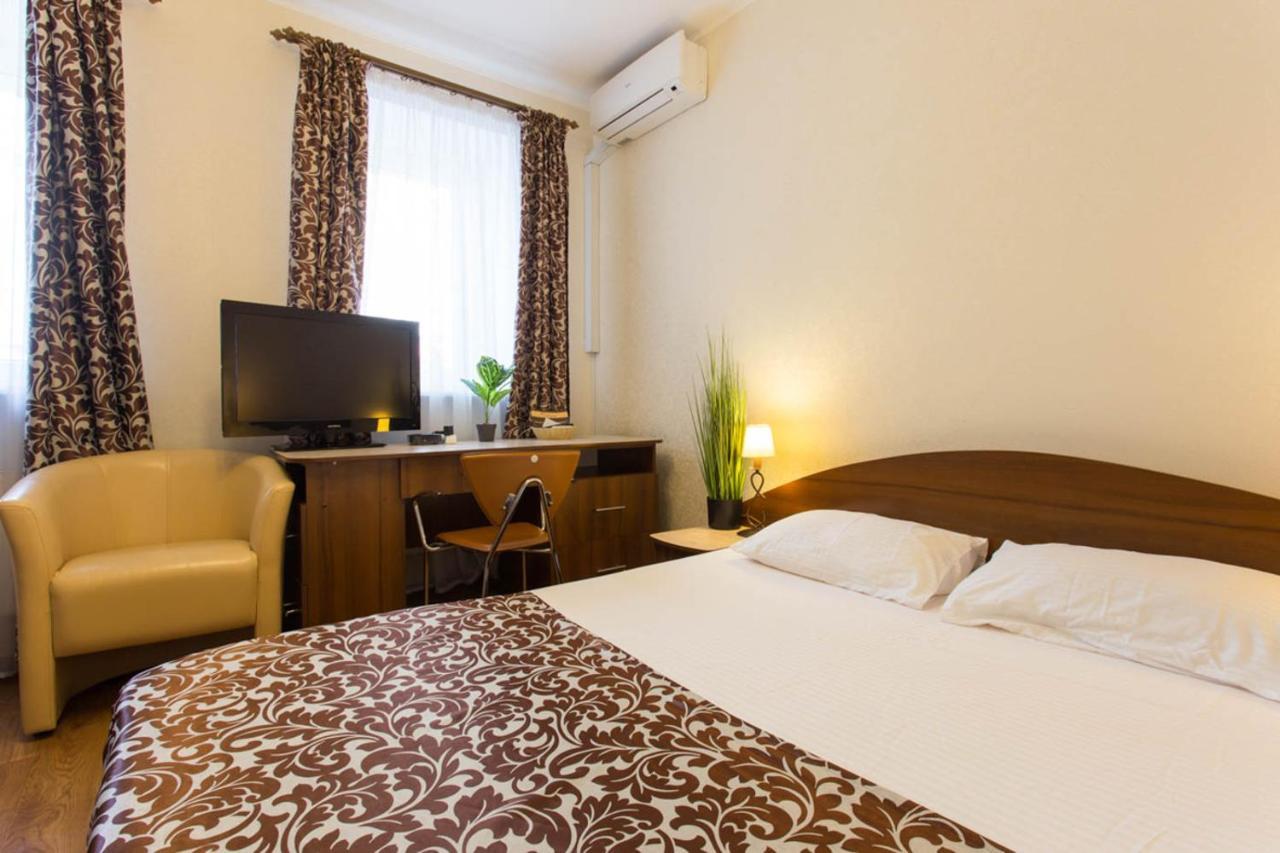 Studio In The City Center - Kravtsova Lane 13B-6 Kharkiv Bagian luar foto